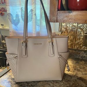 Michael kors tote